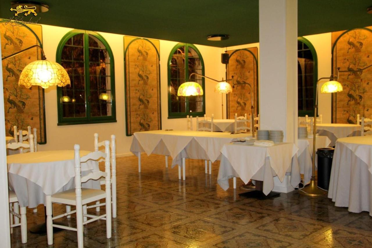 Hotel Le Cardinal Bastiglia Exterior foto